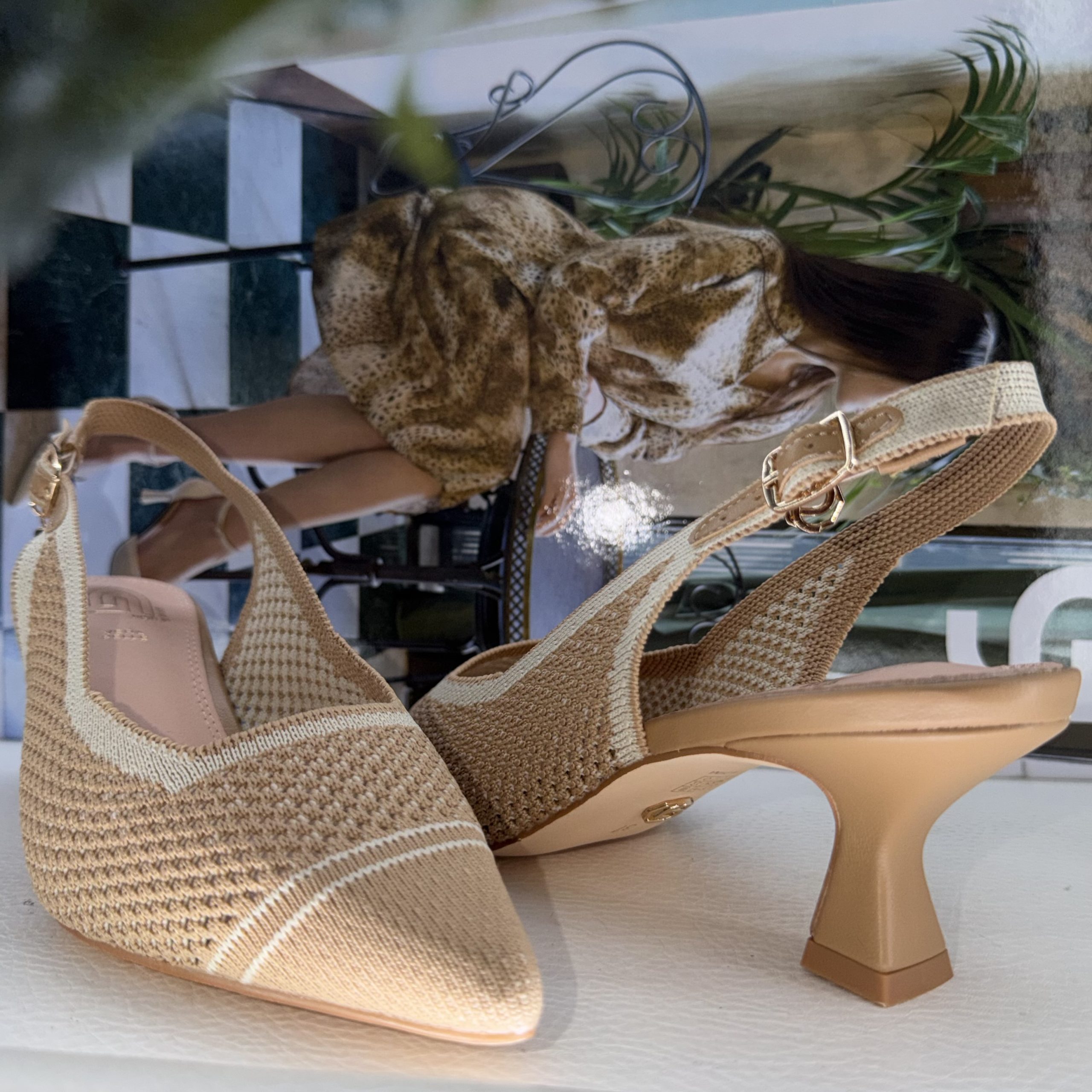 Décolleté Slingback Gold & Gold in Maglia Beige - immagine 2