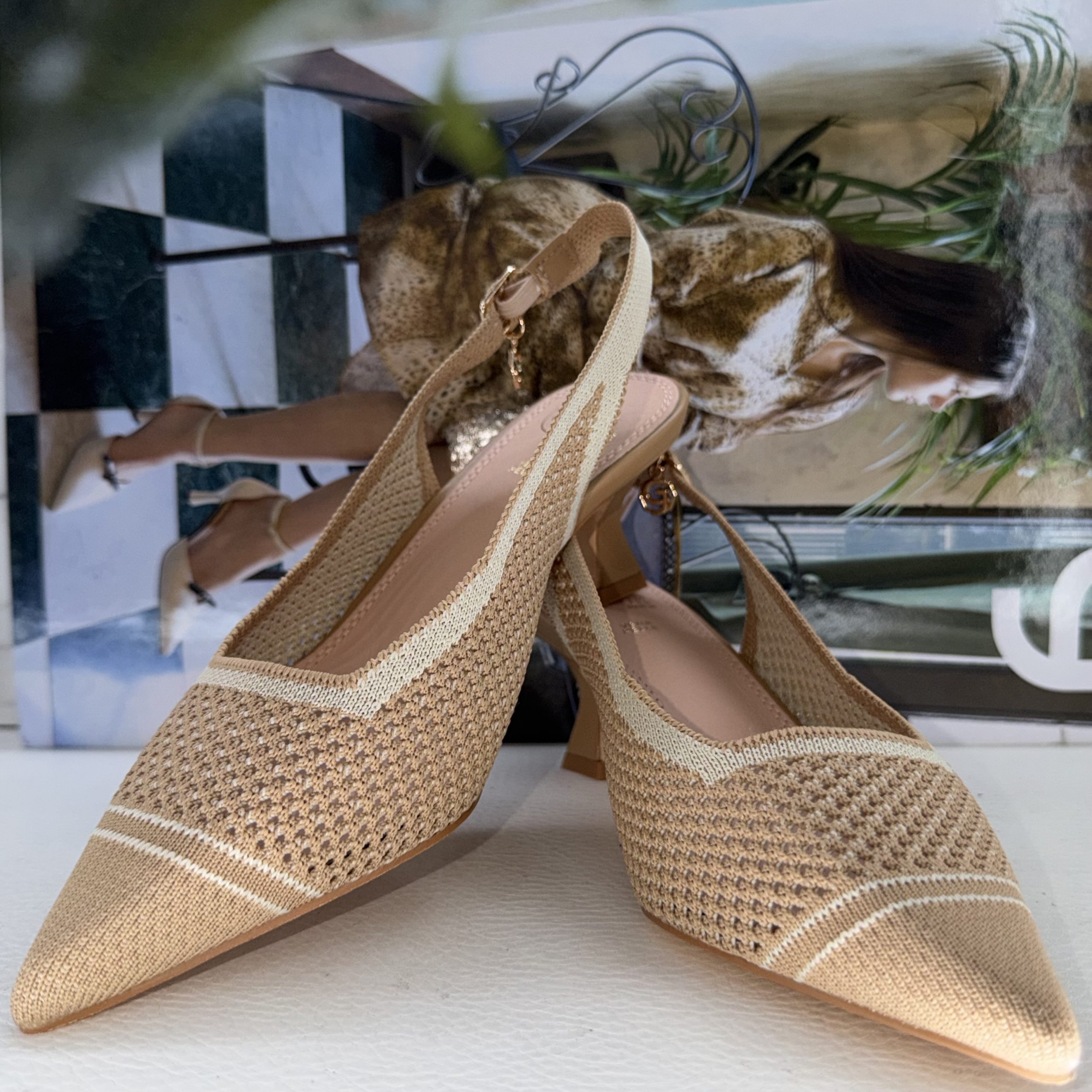 Décolleté Slingback Gold & Gold in Maglia Beige - immagine 4