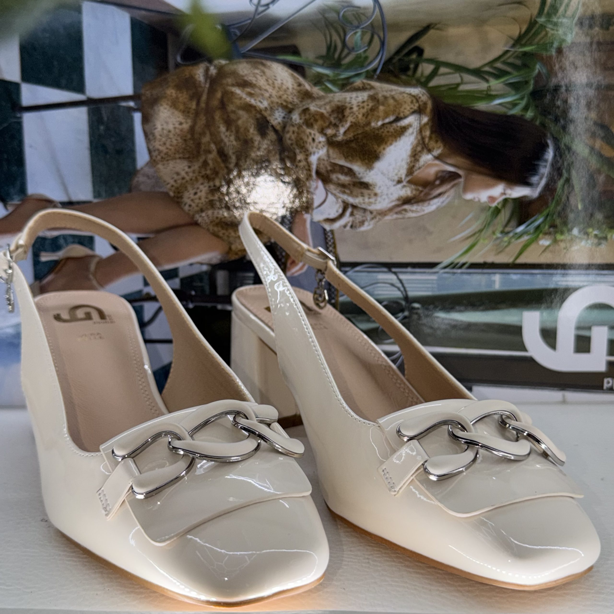 Slingback a punta squadrata rigata beige Gold&Gold