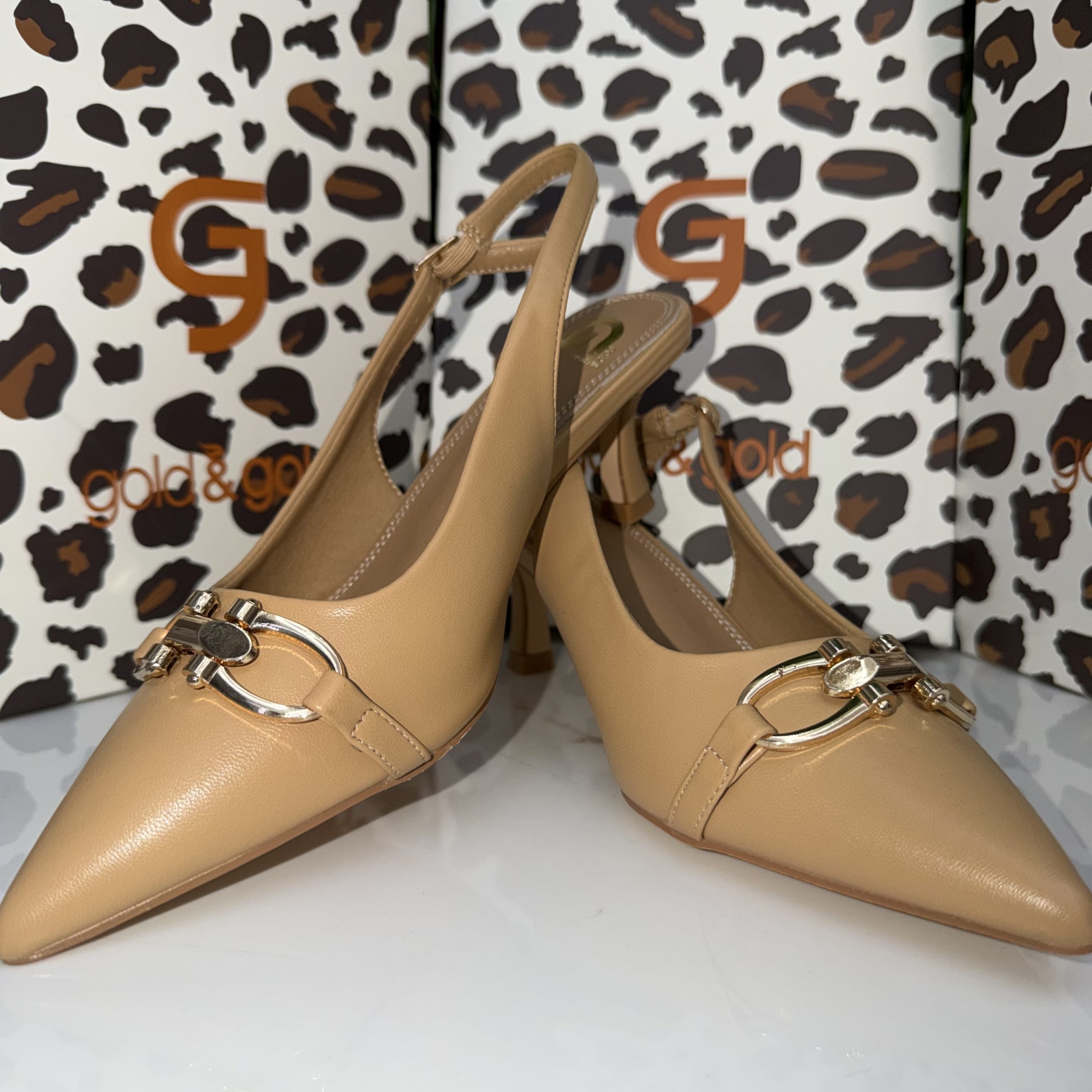 Slingback a punta camel Gold&Gold