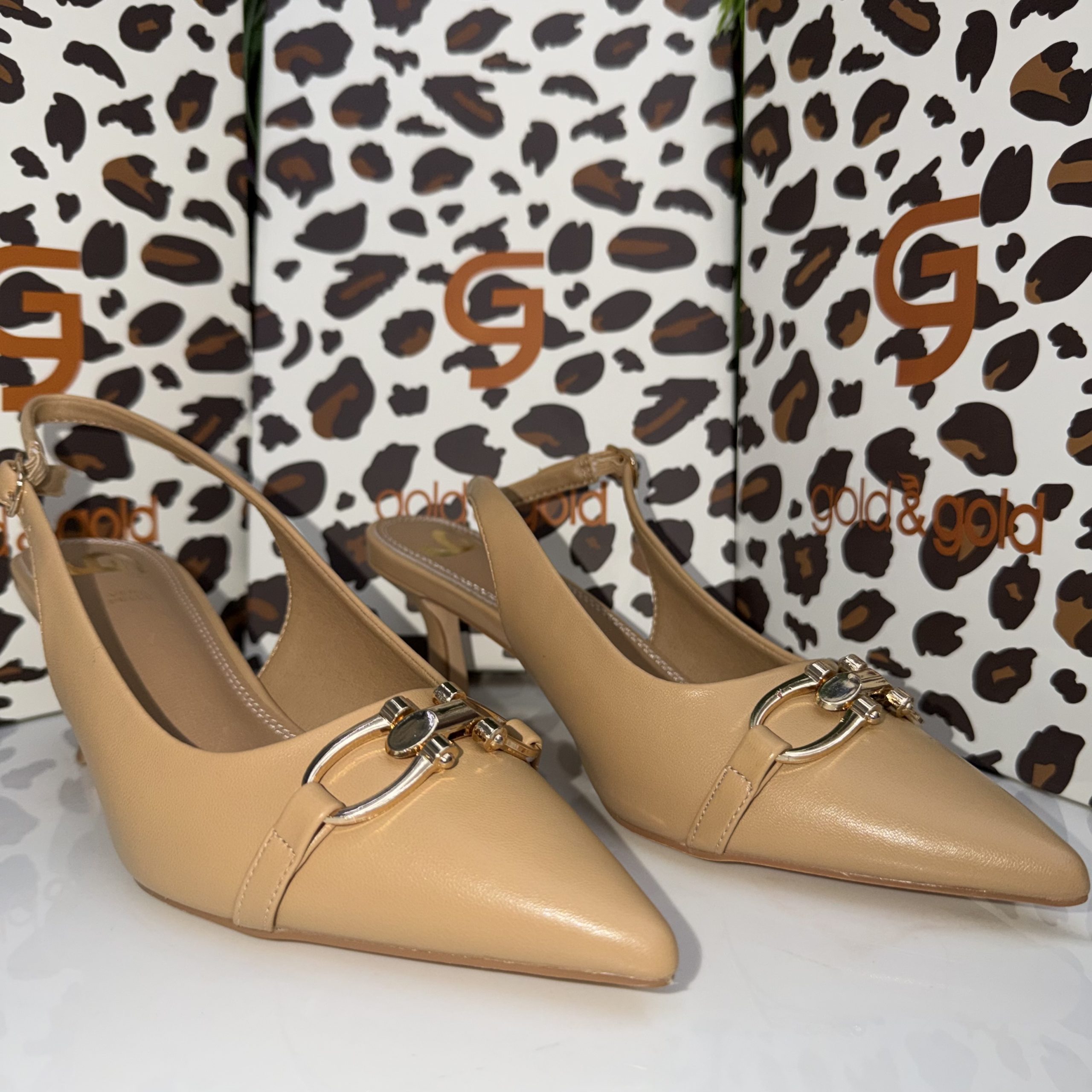 Slingback a punta camel Gold&Gold - immagine 2